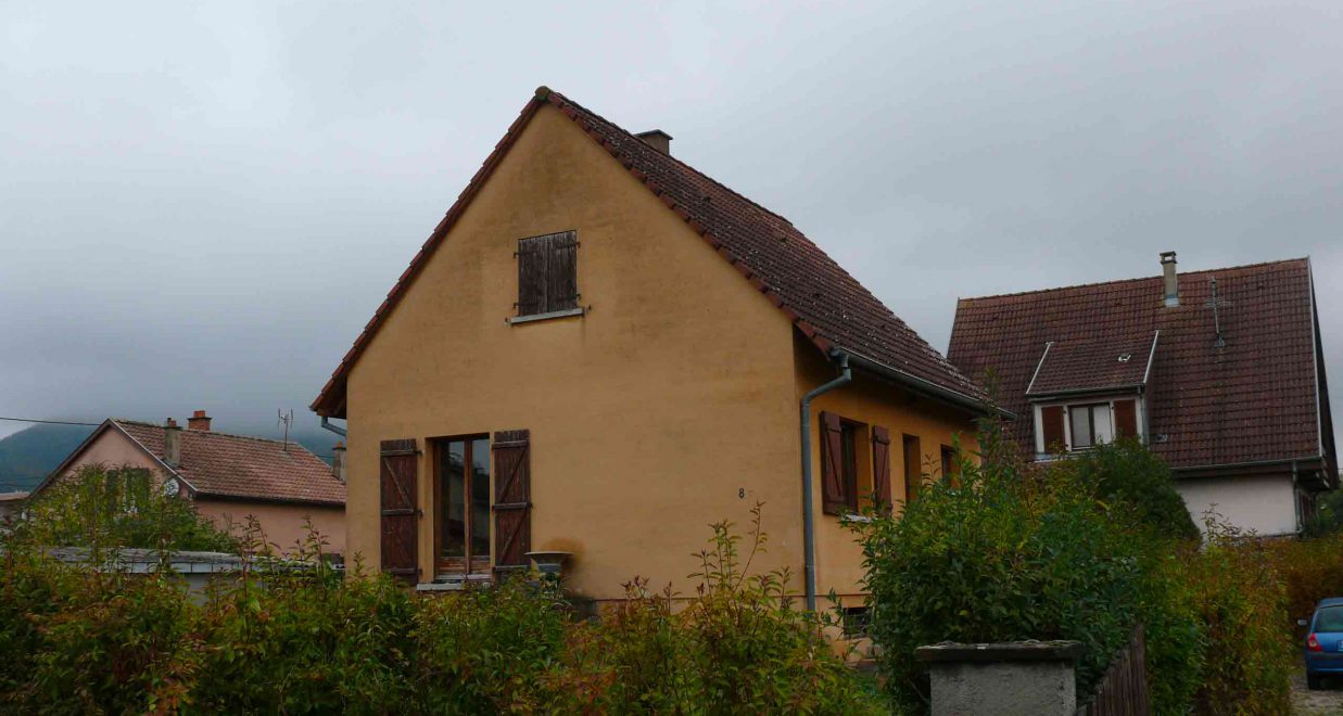 Maison en briques avant travaux